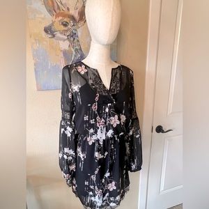 WHITE HOUSE BLACK MARKET FLORAL DRESS